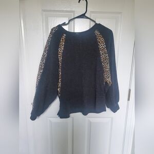 Easel Cheetah Top